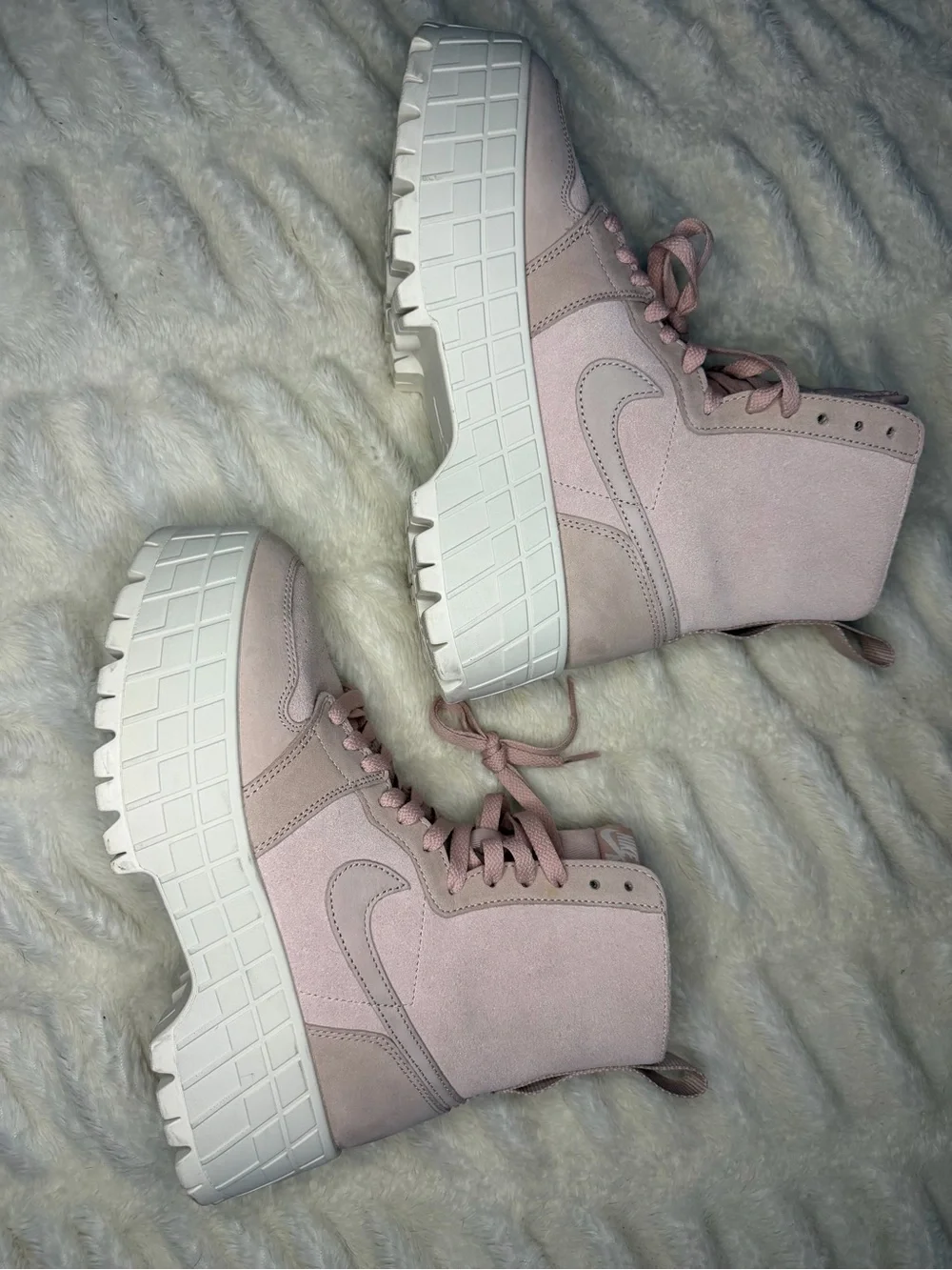 Air Jordan 1 Brooklyn Pink Oxford Platform Boots Women’s 9